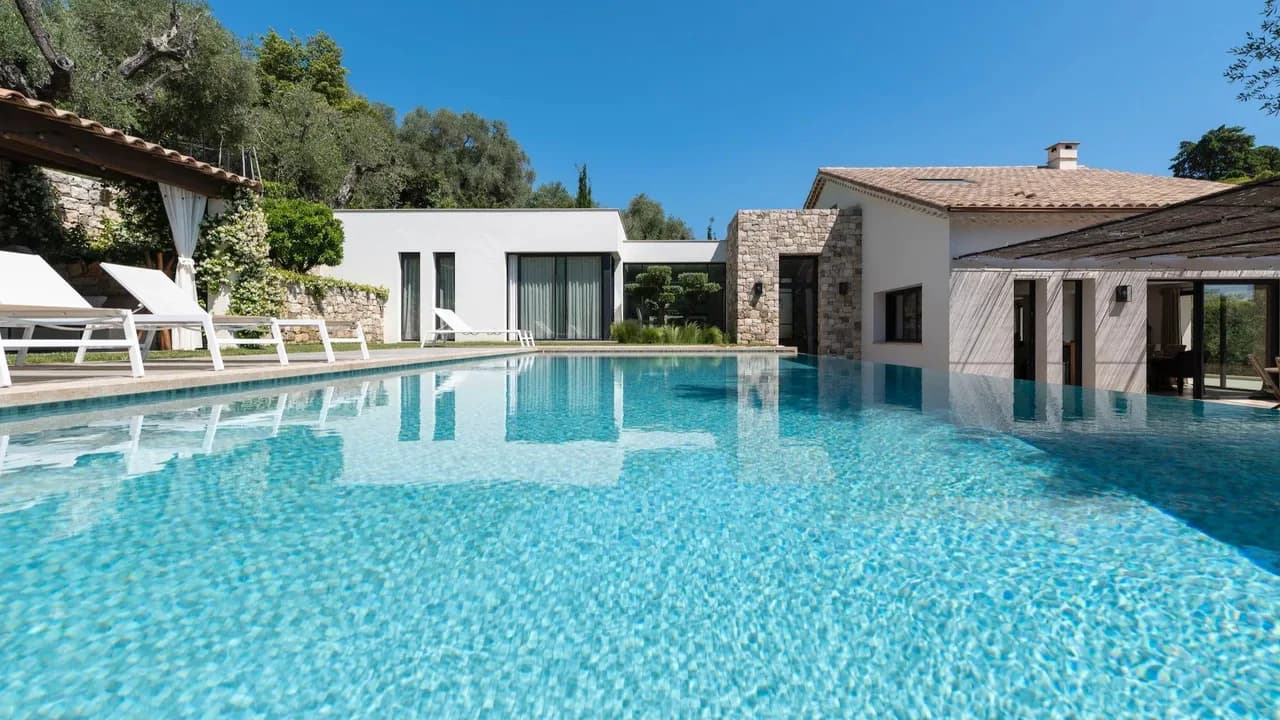 Mougins Escape With Outdoor Oasis photo 5
