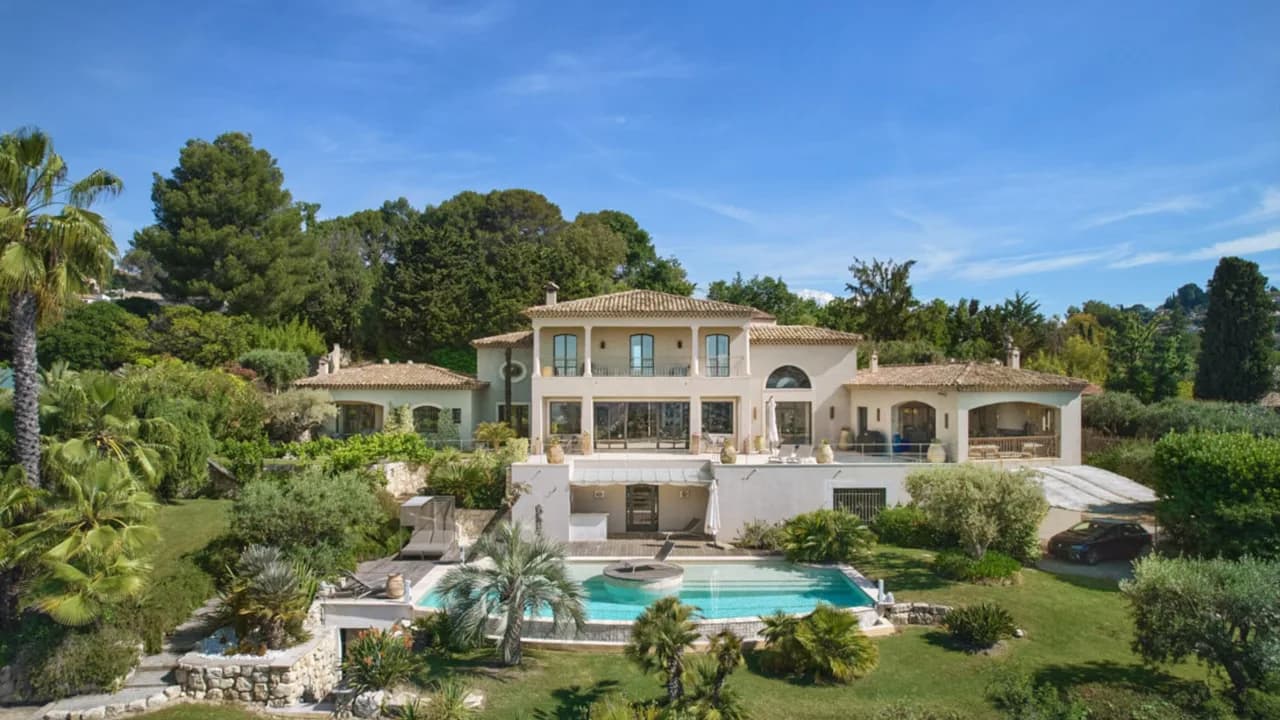 Spacious Mougins Villa With Gym