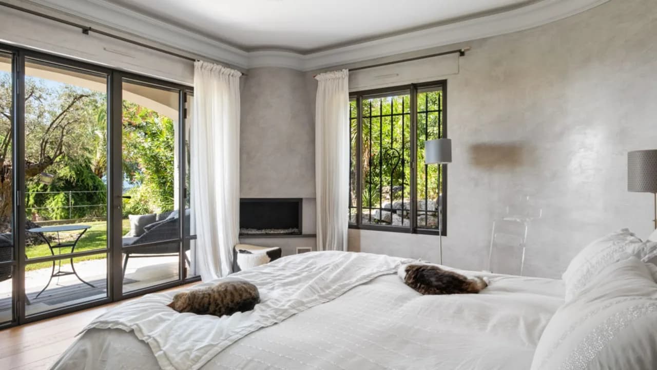 Spacious Mougins Villa With Gym photo 3
