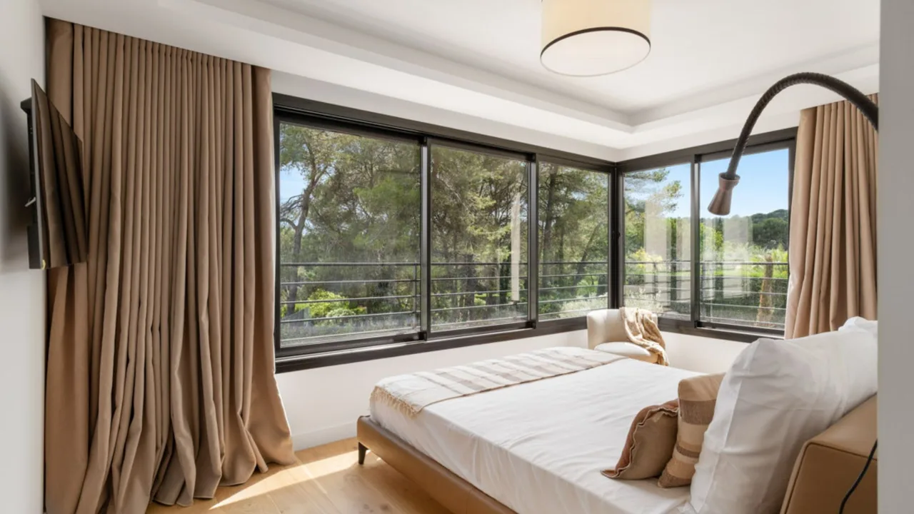 Stylish Villa in Castellaras Neighborhood photo 3