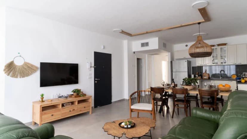 Stylish Tel Aviv Urban Apartment