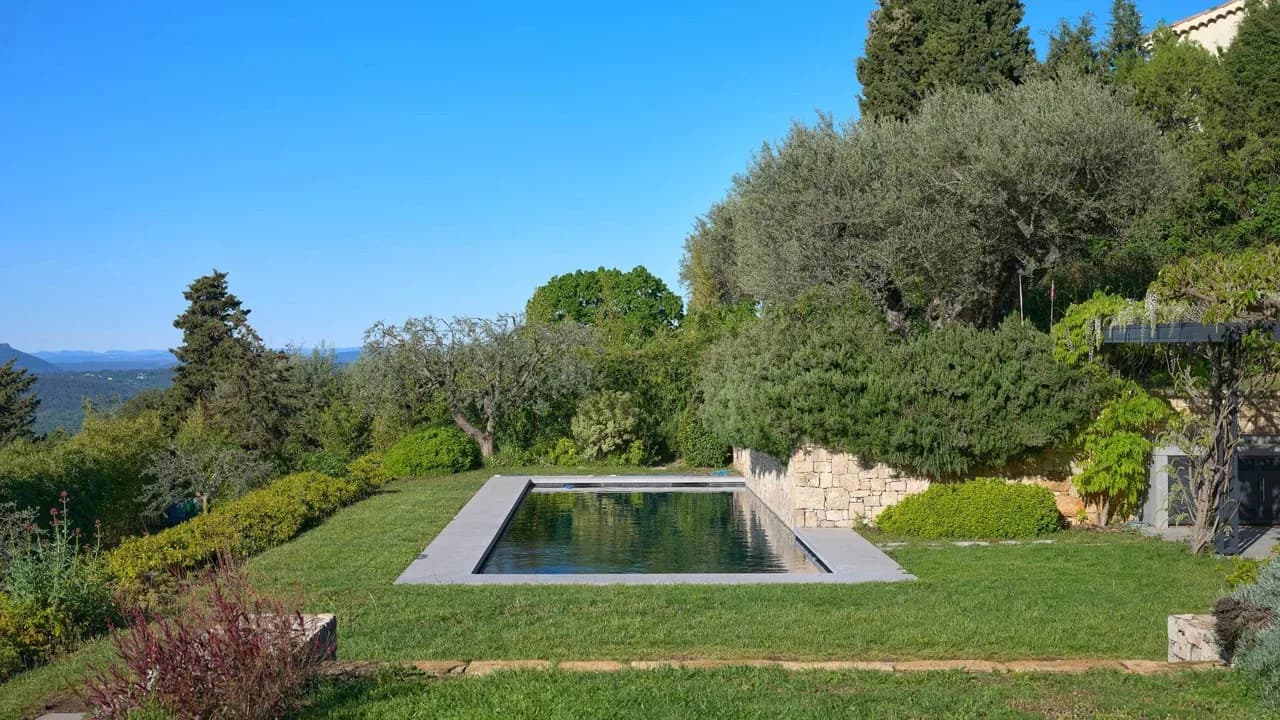 Contemporary Villa Retreat in Montauroux photo 4