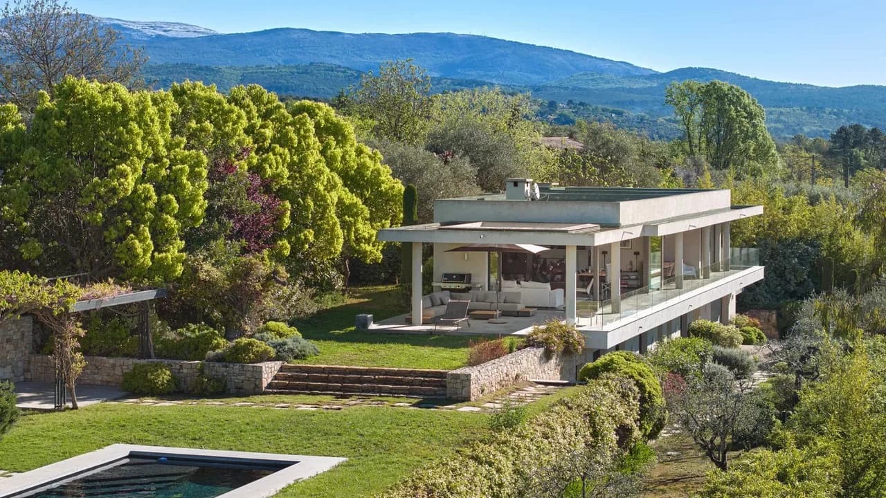 Contemporary Villa Retreat in Montauroux photo 5