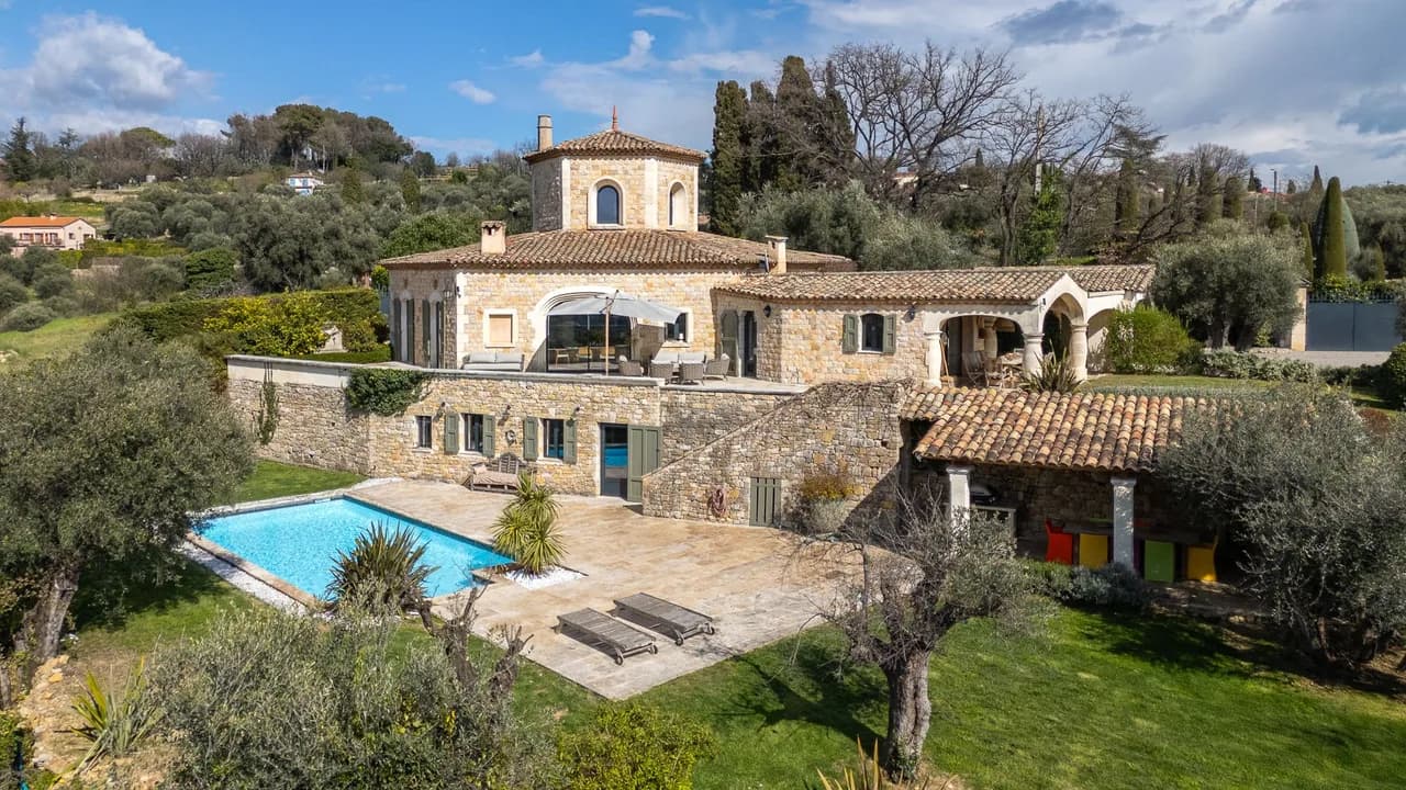 Sophisticated Stay in Scenic Opio