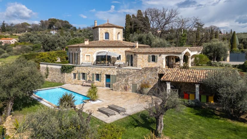 Sophisticated Stay in Scenic Opio