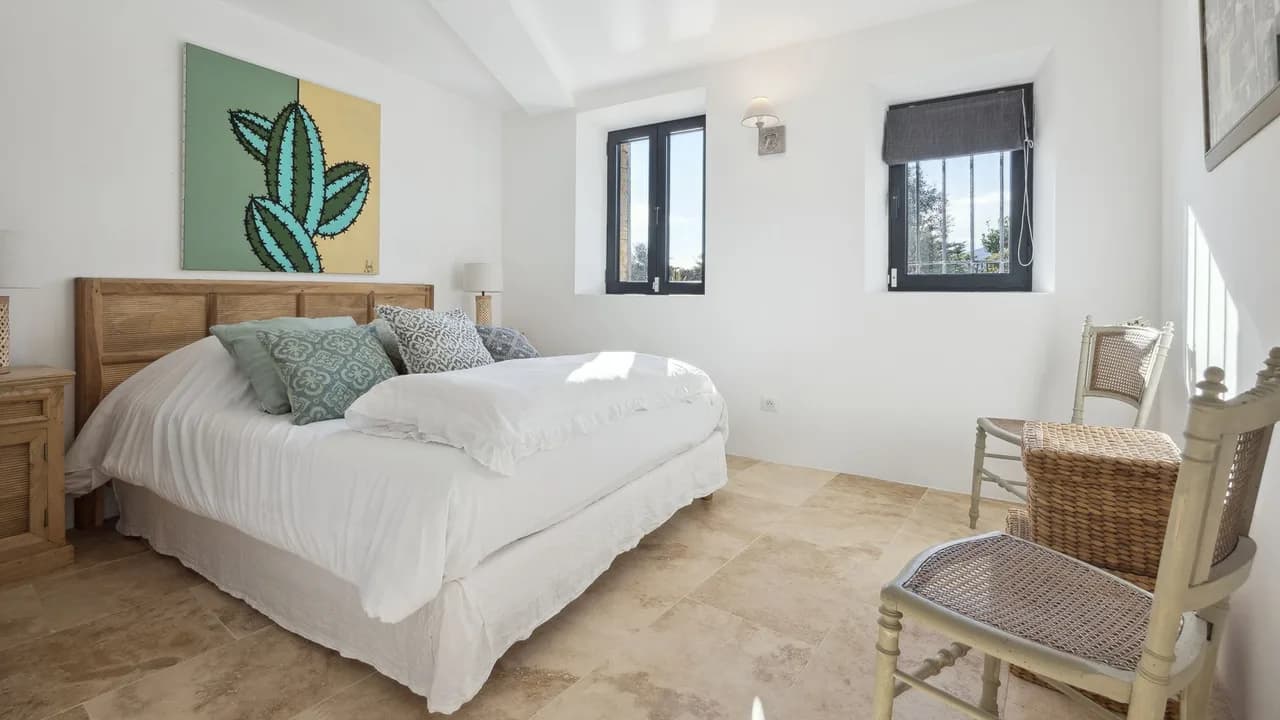 Sophisticated Stay in Scenic Opio photo 3