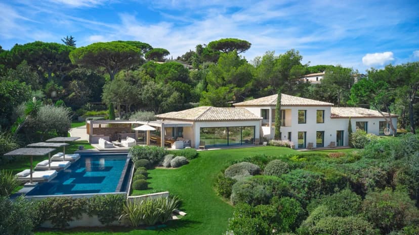 Luxurious Sea View Saint-Tropez Retreat