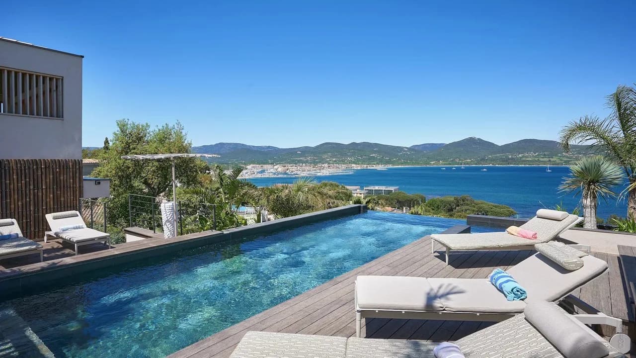 Scenic Luxury Above Saint-Tropez photo 5