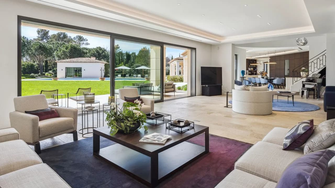 Peaceful Luxury In Tourrettes Hills photo 2
