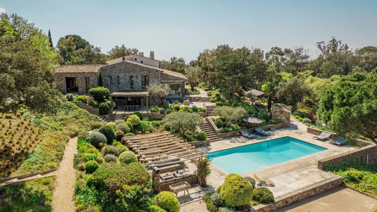 Chic Countryside Escape Near Saint-tropez