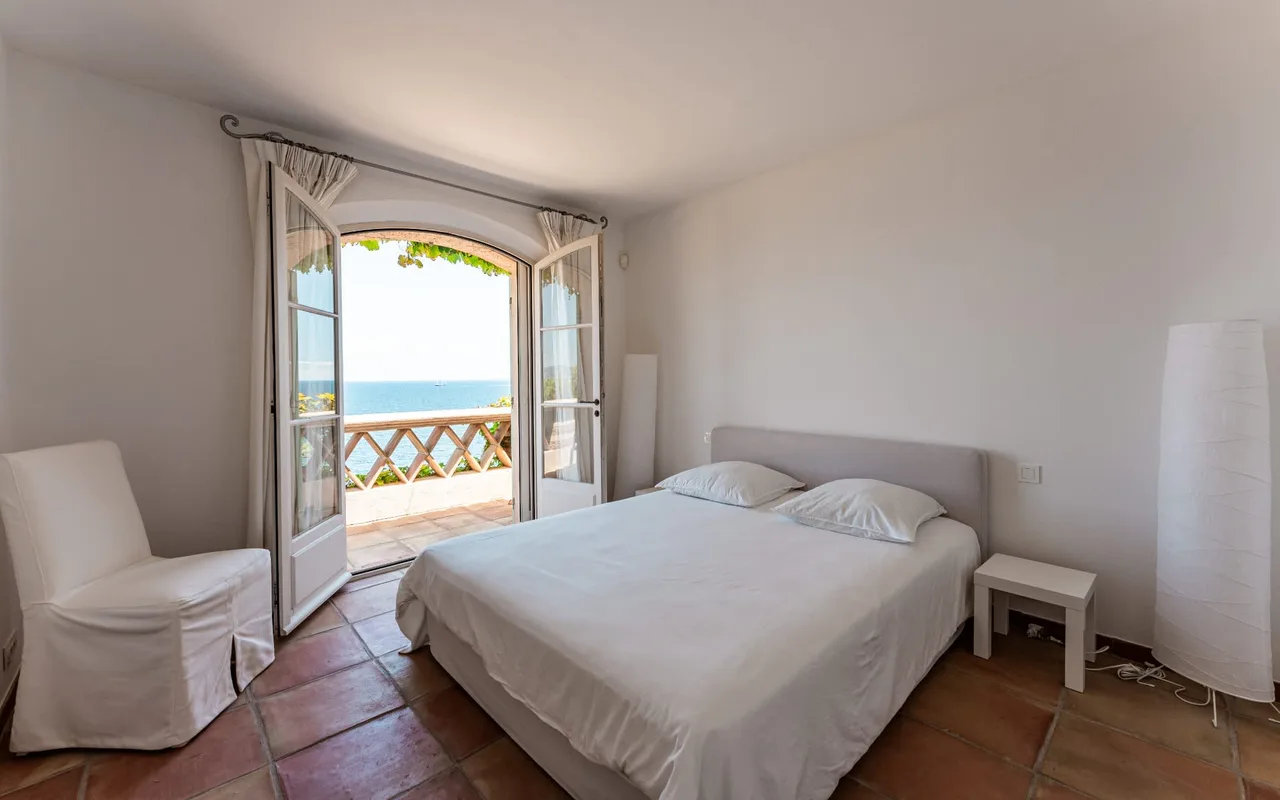 Peaceful Oasis Overlooking Saint-Tropez photo 3