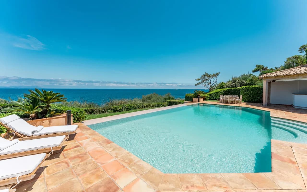 Peaceful Oasis Overlooking Saint-Tropez photo 4
