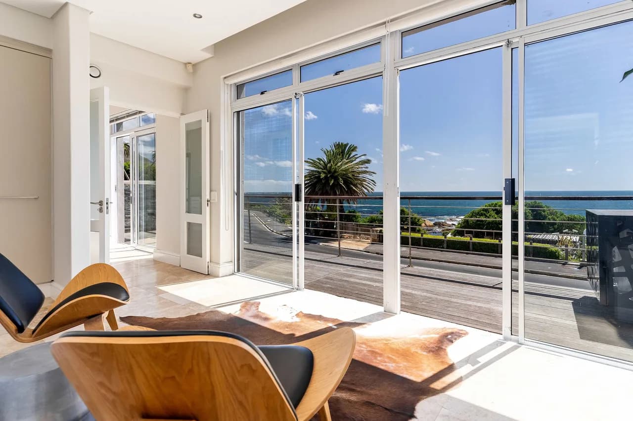 Beachfront Ocean View Villa in Cape Town photo 4
