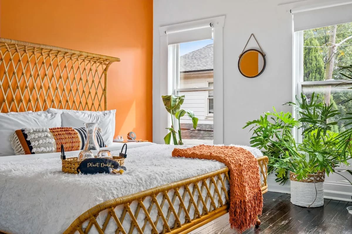 Two Bedroom Retreat in Downtown Ohio