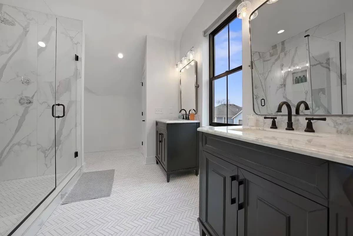 🌿Casa Blanca by Jungle House | Walk to High Street | Near Convention Center, OSU & Nationwide Arena | Downtown & Short North | 5,800+ Reviews | Free Parking photo 5
