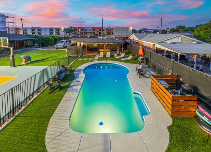 Shared fun Theater, Pickleball & Pool | DT Phoenix