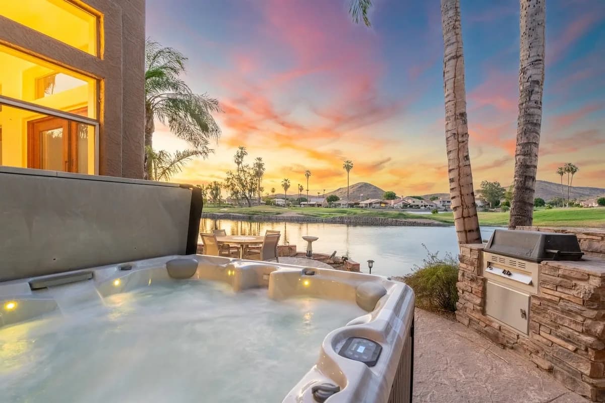 Lakeside Villa with Private Patio in Glendale California photo 4