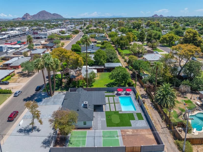 Downtown Phoenix Pool Pickleball Mini Putt Home AZ
