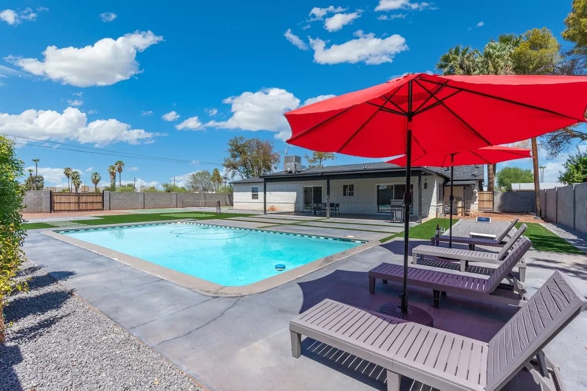 Downtown Poolside Four Bedroom Home in Phoenix photo 2