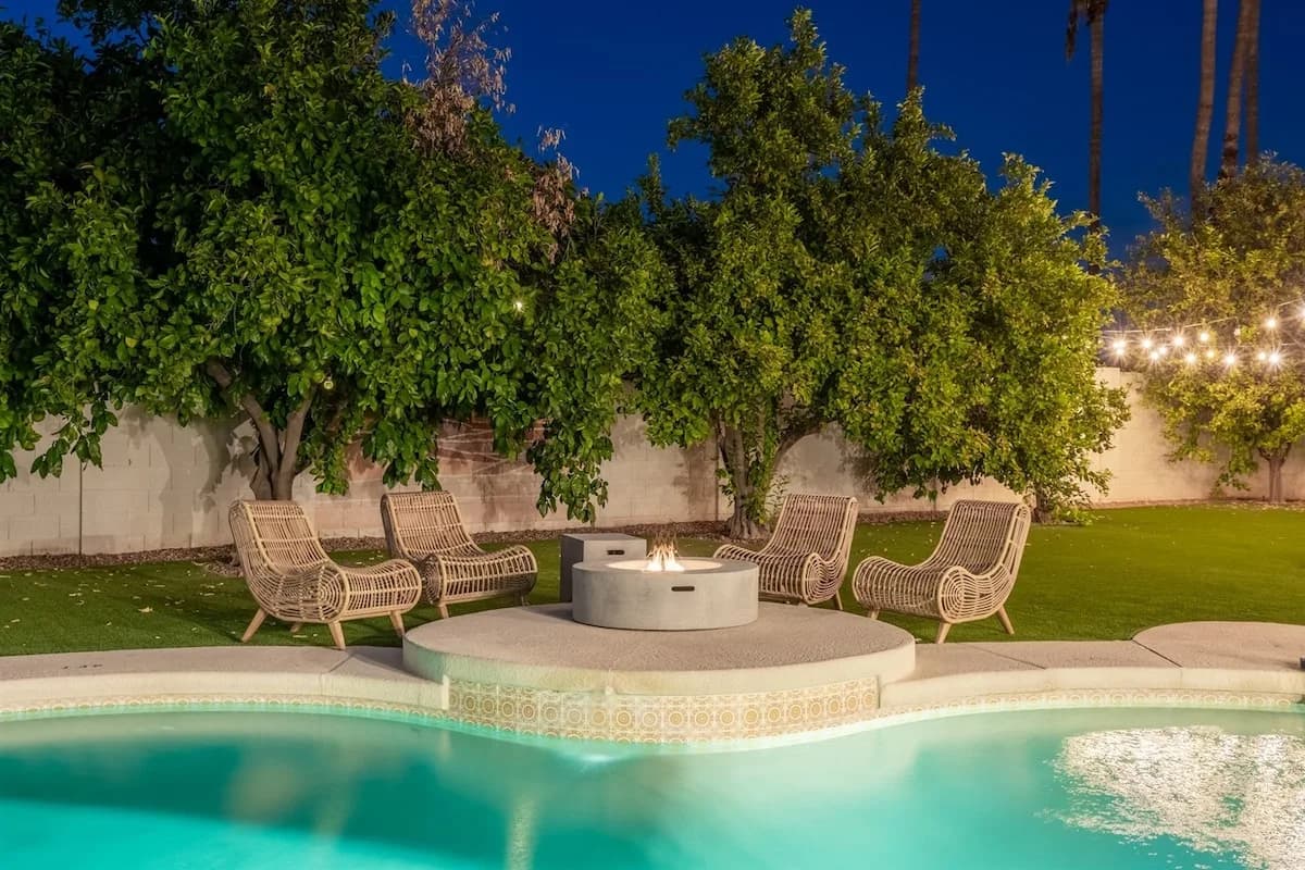 Heated Pool Oasis in Phoenix Arizona photo 2