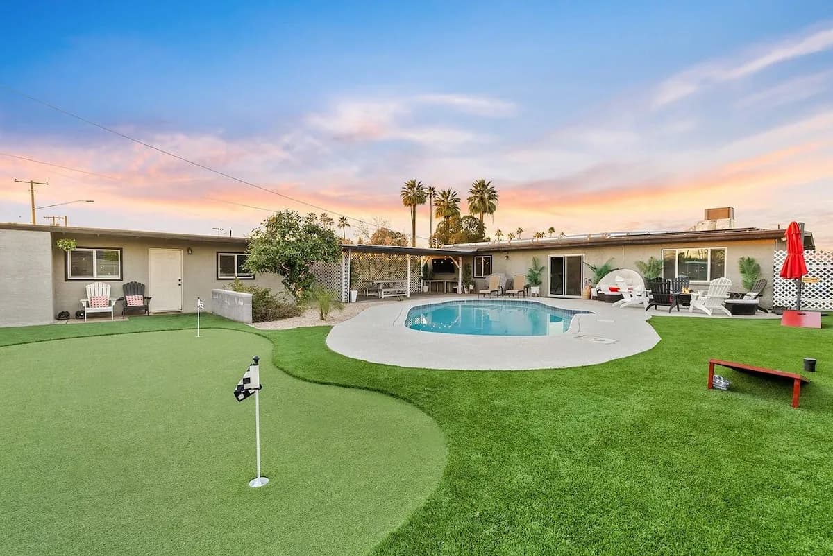 Patio Lounge Villa in Phoenix Arizona