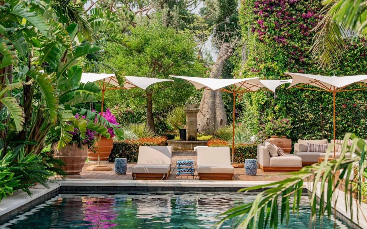 Elegant Villa With Pool and Views photo 5
