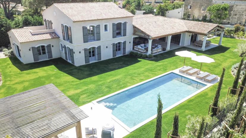 Lavish Saint Tropez Villa With Pool