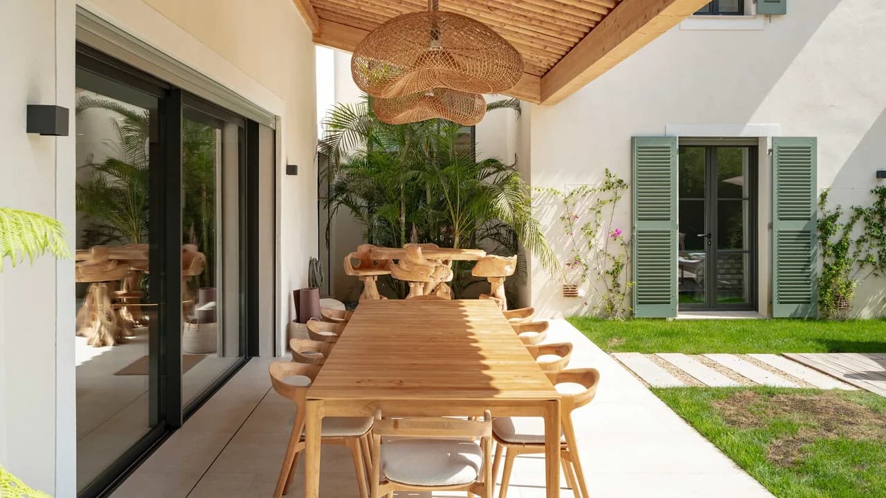 Secure Domain Villa With Heated Pool photo 4