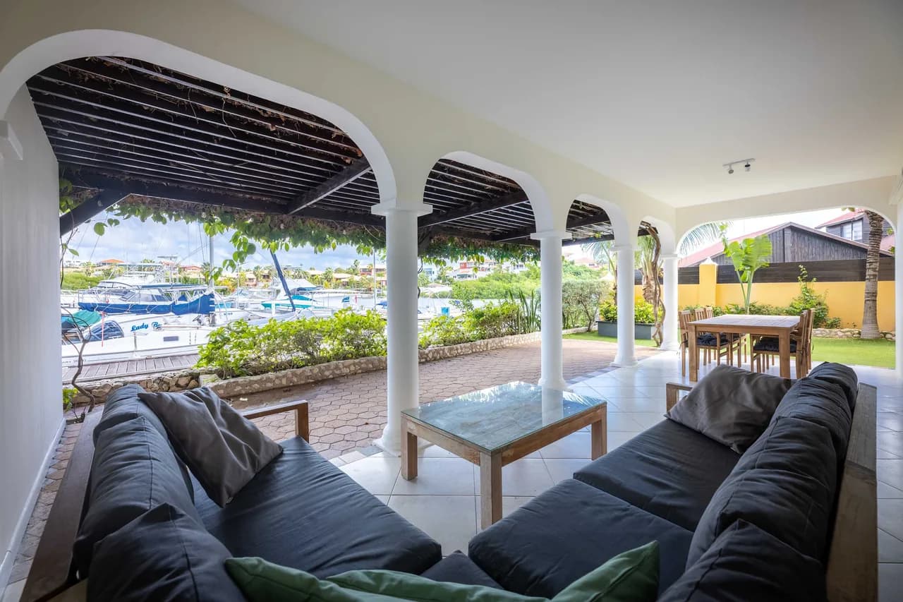 Penthouse Overlooking Spanish Water in Willemstad photo 5