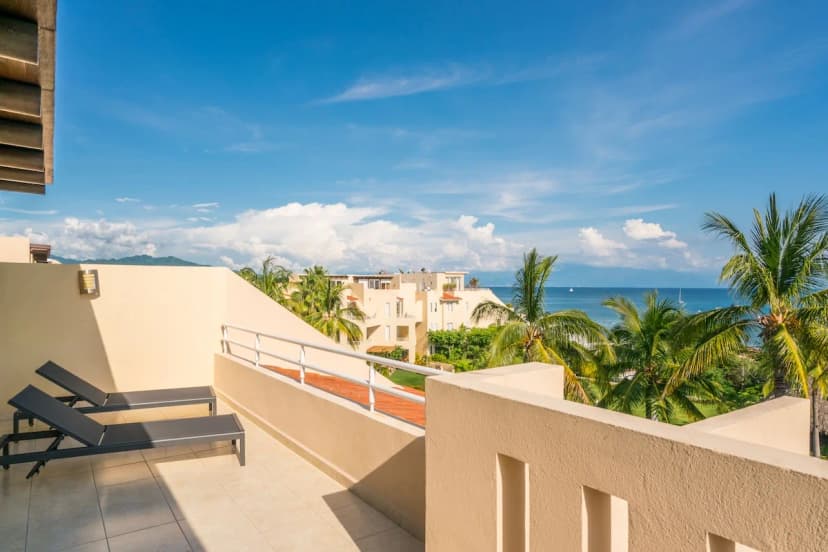 Oceanview 4BR Penthouse | Pool & Beach Access