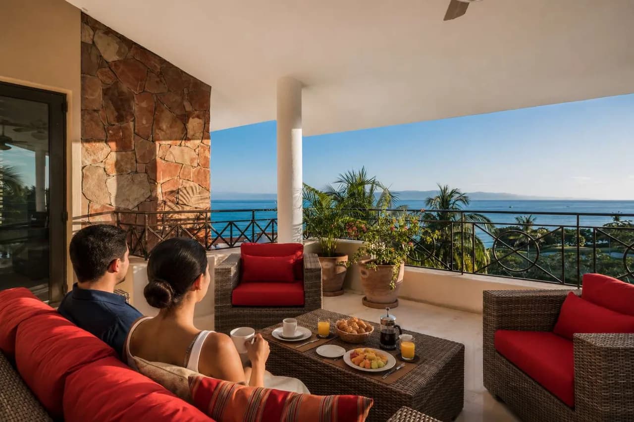 Beachfront Four-Bedroom Penthouse in Hacienda de Mita photo 3