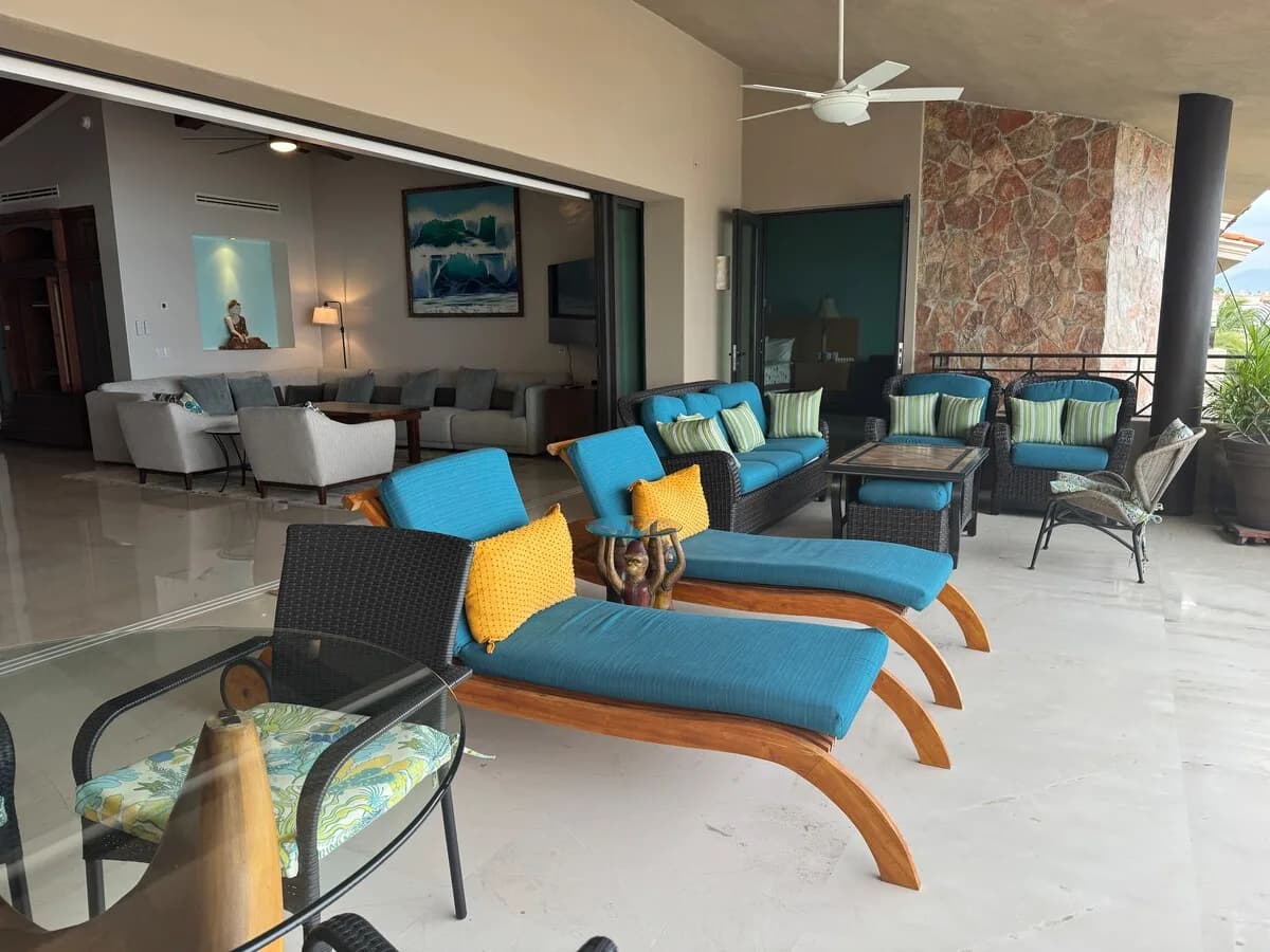 Beachfront Three-Bedroom Penthouse in Punta de Mita photo 2