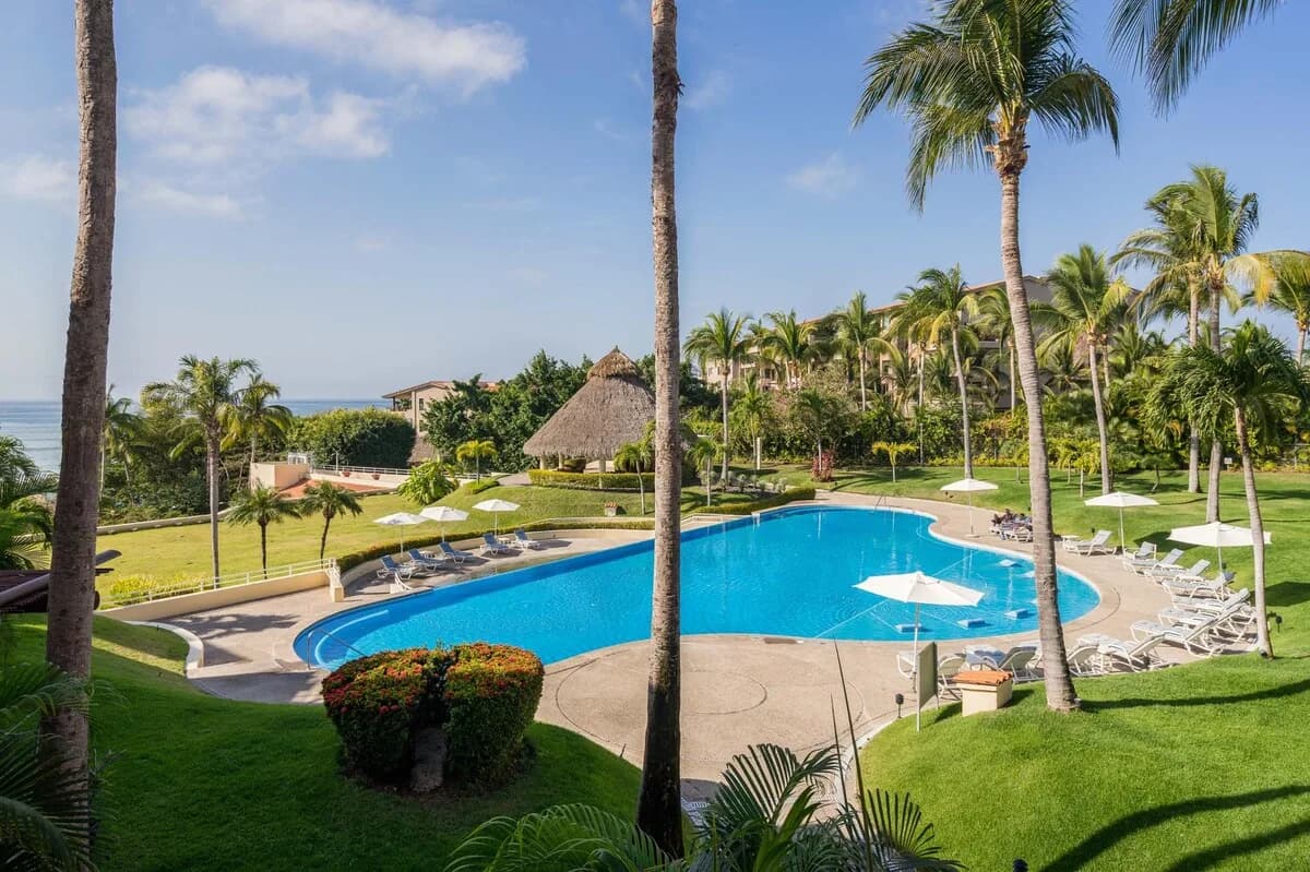 Beachfront Access Condo in Punta Mita photo 2