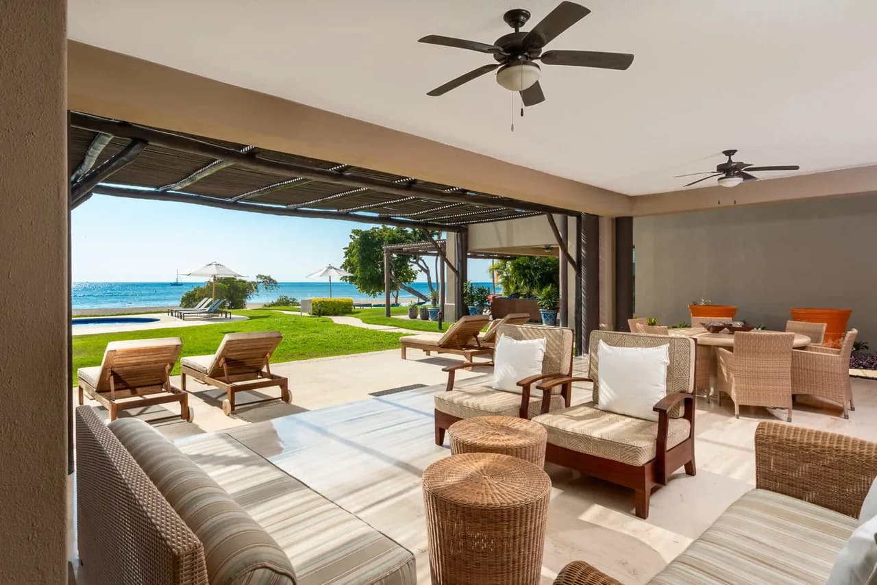 Ocean View Beachfront Villa in Hacienda de Mita photo 3