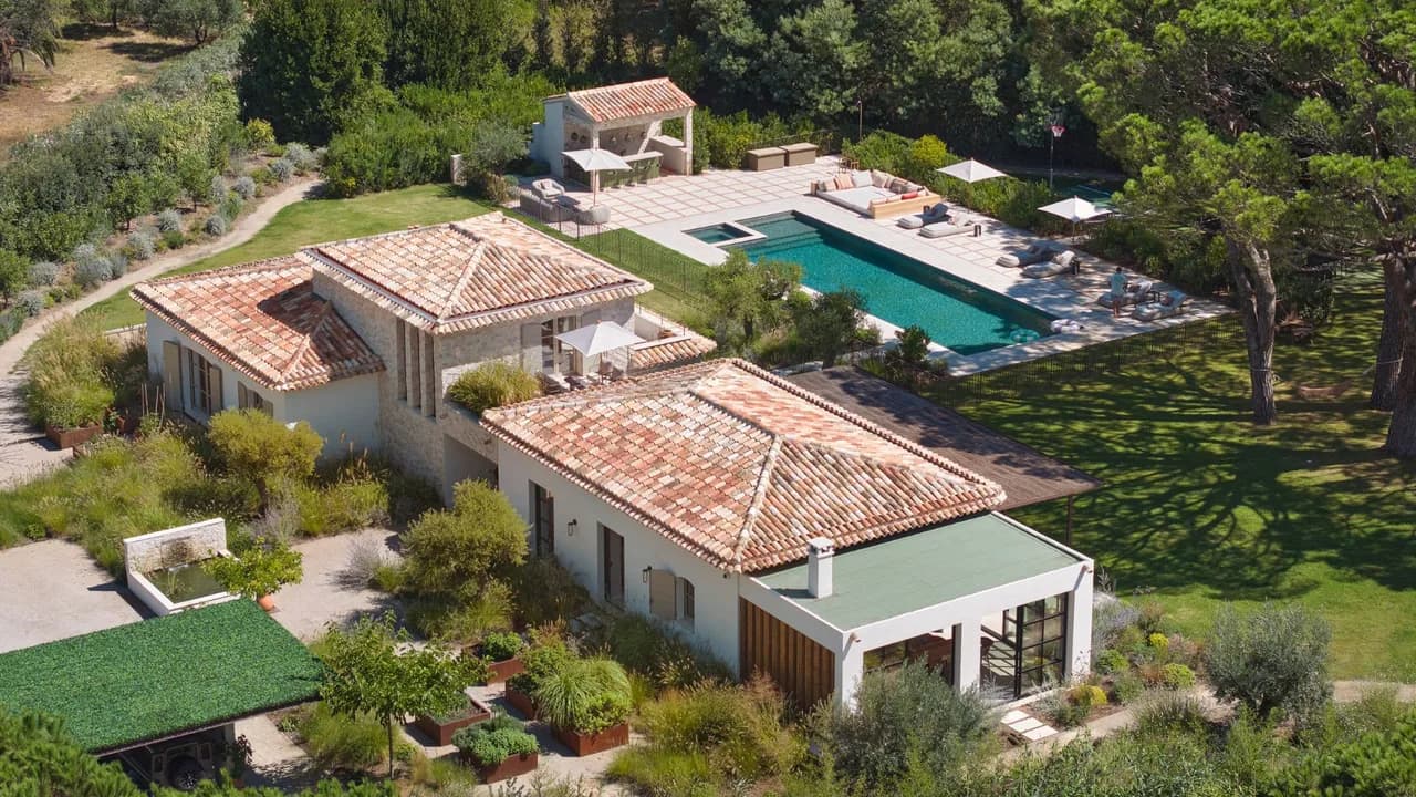Luxurious Villa Steps From Pampelonne