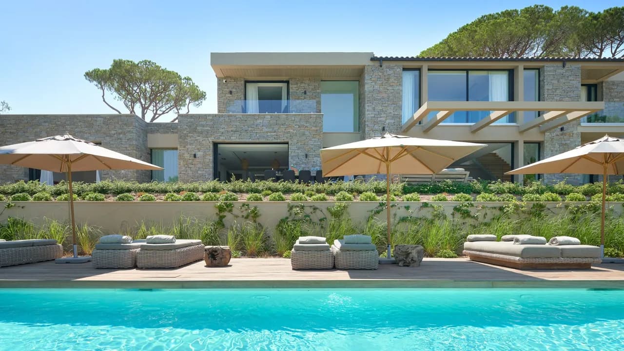 Contemporary Villa Overlooking Saint-Tropez photo 5