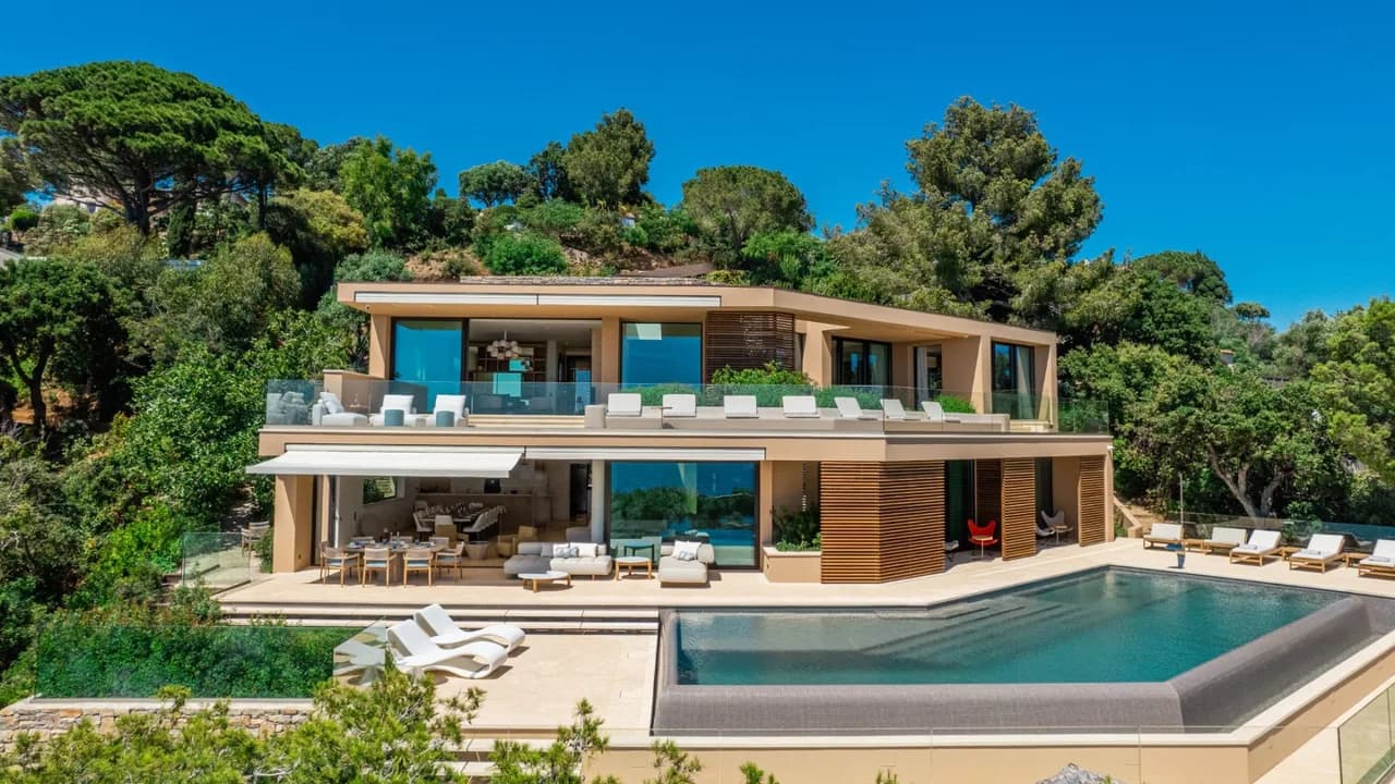 Infinity Pool Overlooking French Riviera photo 5