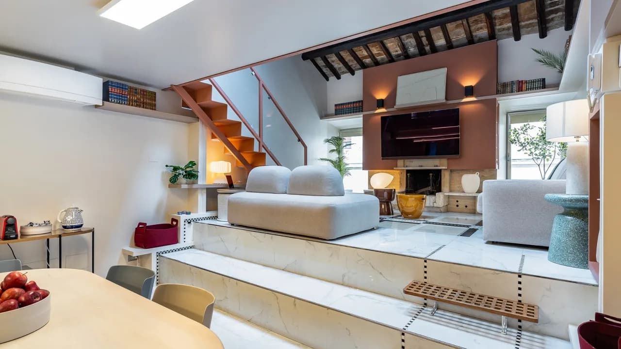 Artistic Penthouse in Trastevere Rome