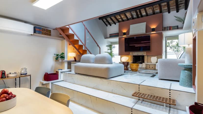 Artistic Penthouse in Trastevere Rome