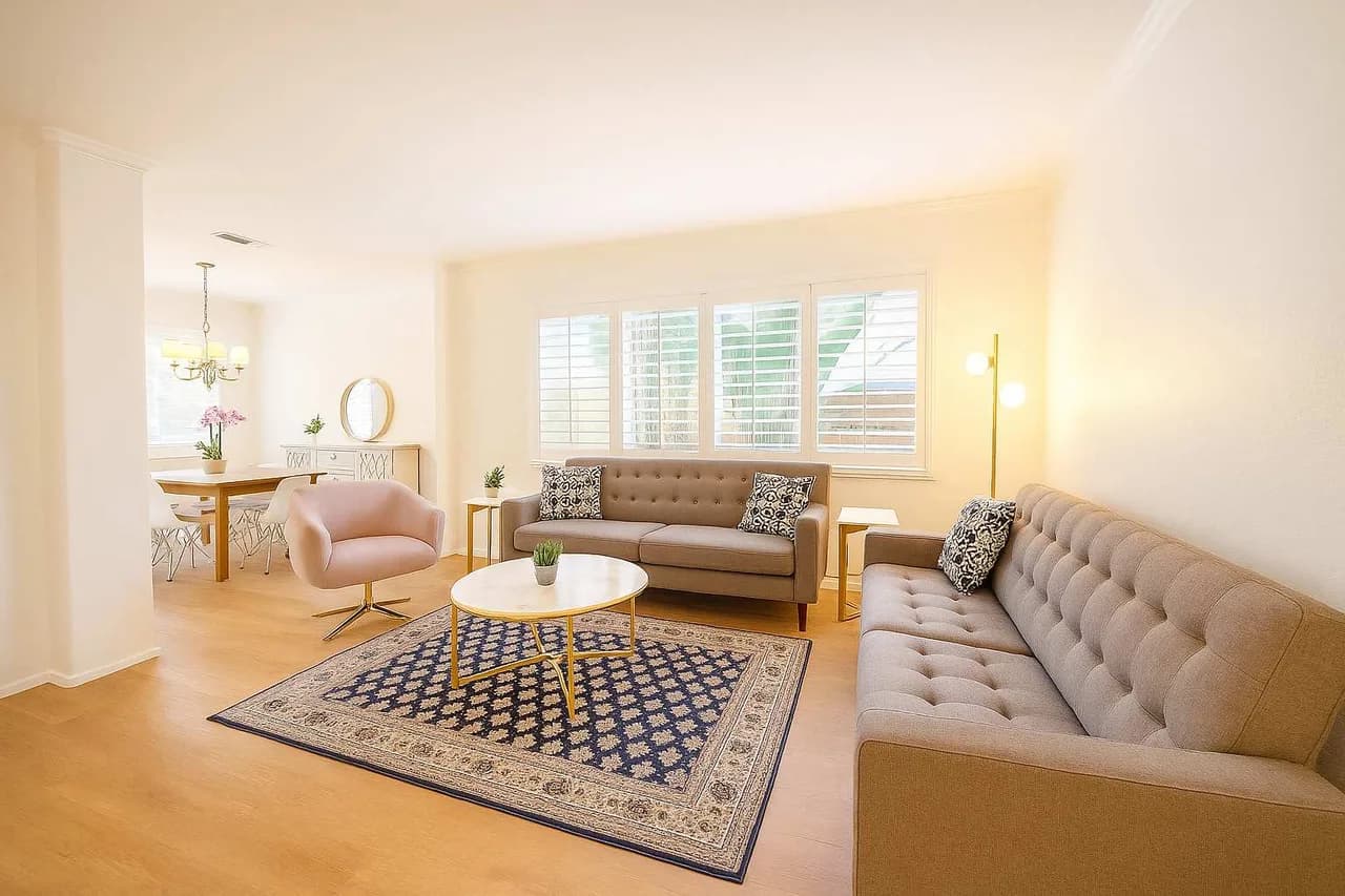 Pet-Friendly Five Bedroom Retreat in San Diego photo 2