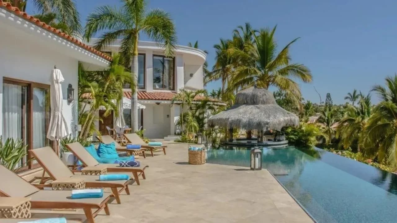 Modern Beachfront Escape in Cabo