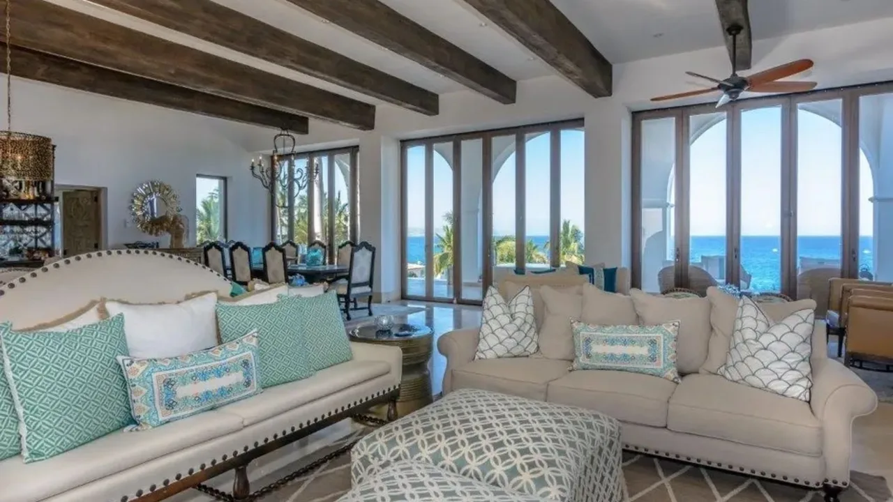 Modern Beachfront Escape in Cabo photo 2