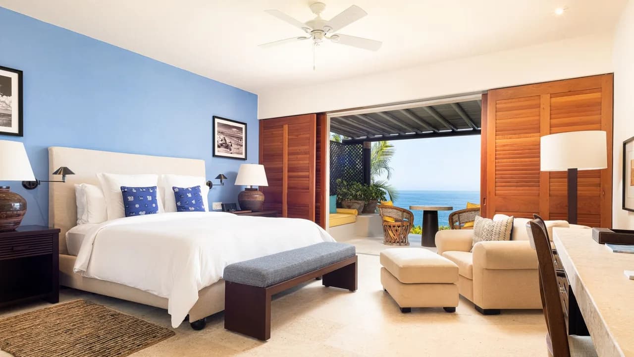 Soothing Villa With Panoramic Views photo 3