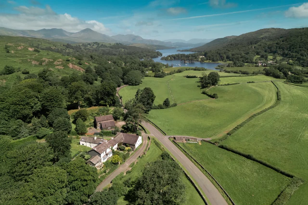Cozy Two Bedroom Cottage in Lake District photo 4