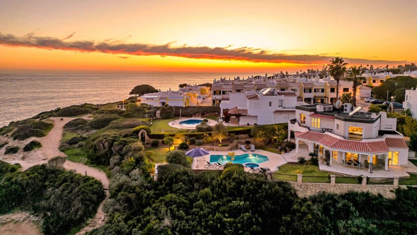 Elegant Coastal Home Near Beach