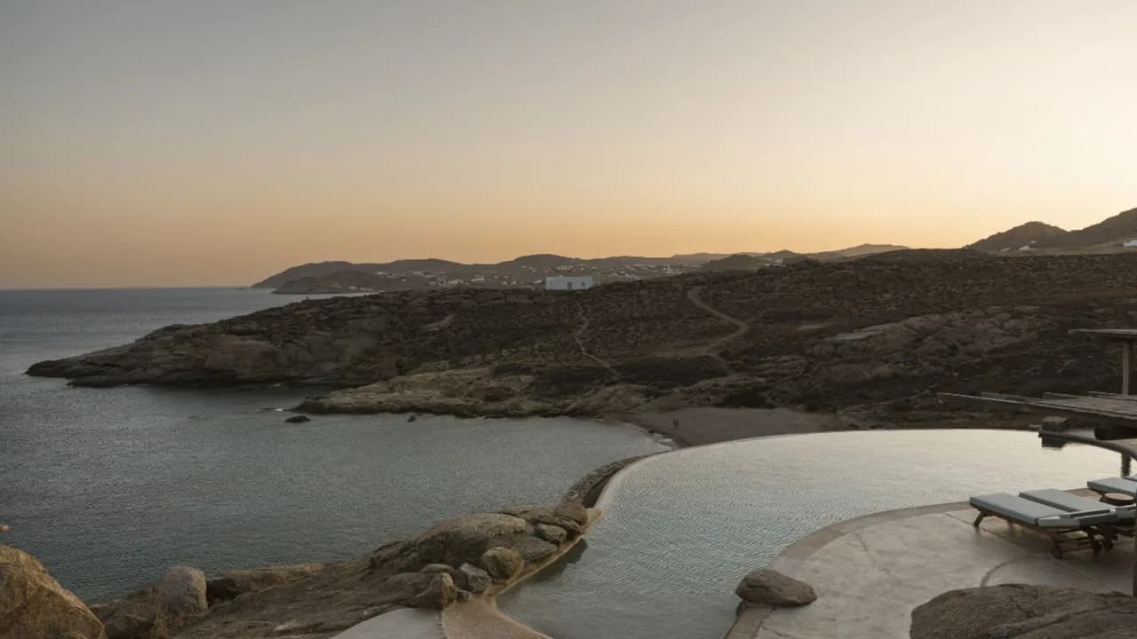 Minimalist Luxury On Mykonos Coast photo 4