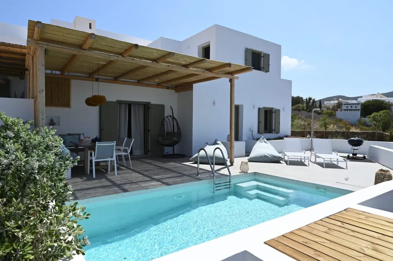 Elegant Villa Near Despotiko Island Views