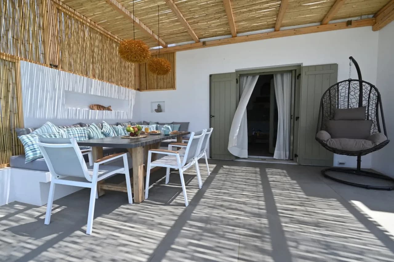 Elegant Villa Near Despotiko Island Views photo 4