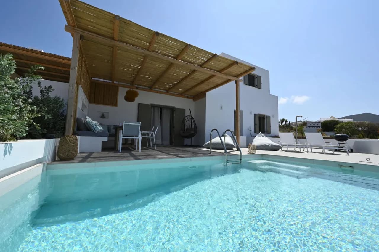 Elegant Villa Near Despotiko Island Views photo 5