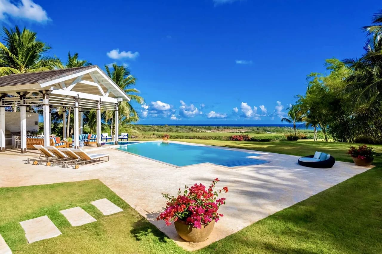 Caribbean Luxury Villa With Views photo 2